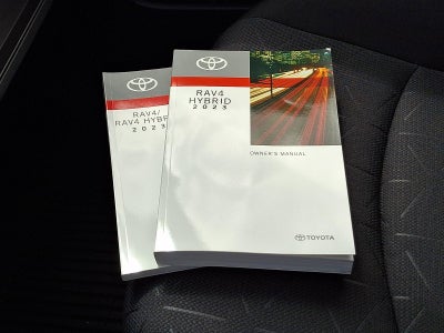 2023 Toyota RAV4 Hybrid XLE AWD (Natl)