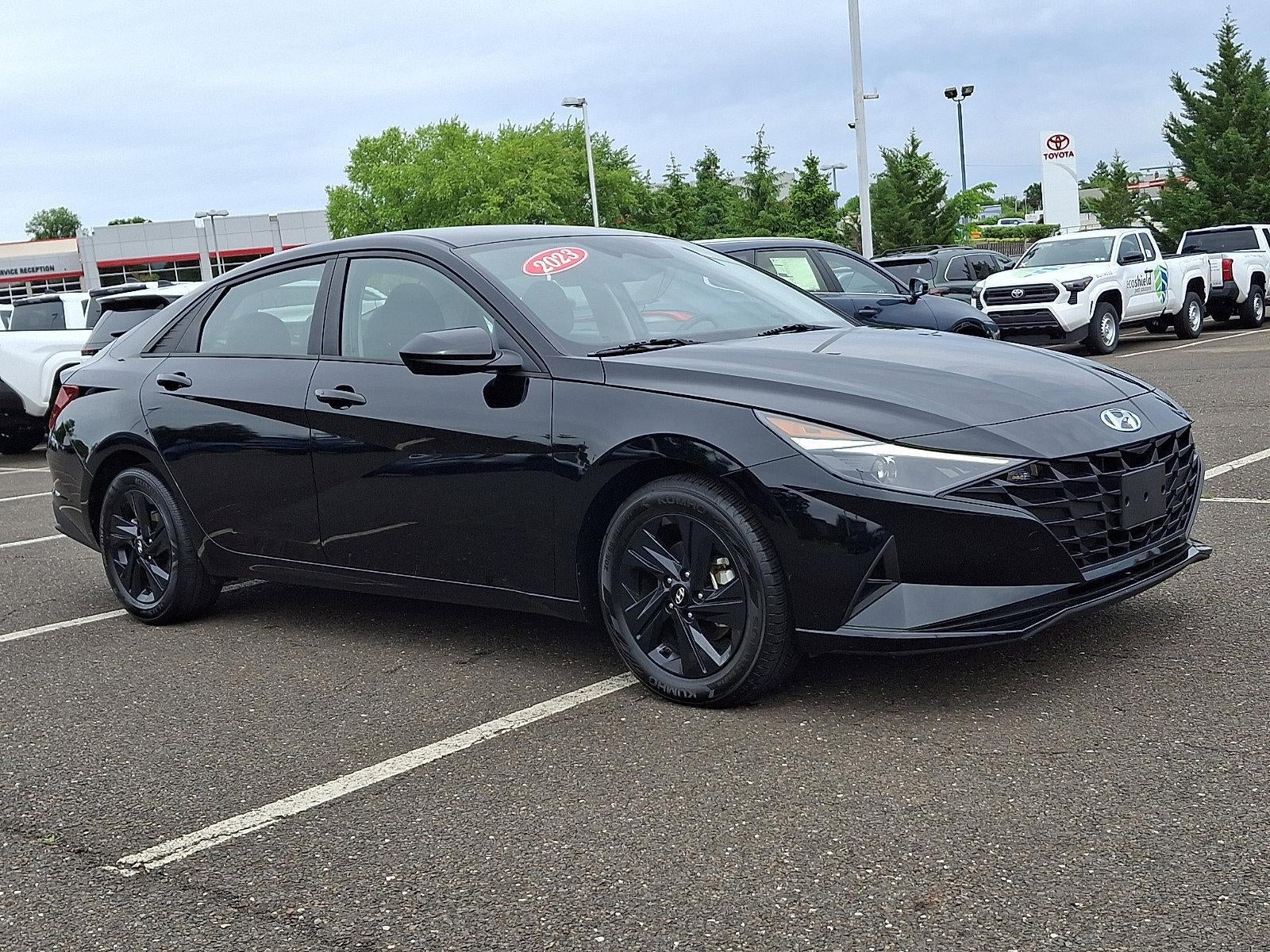 2023 Hyundai ELANTRA SEL IVT