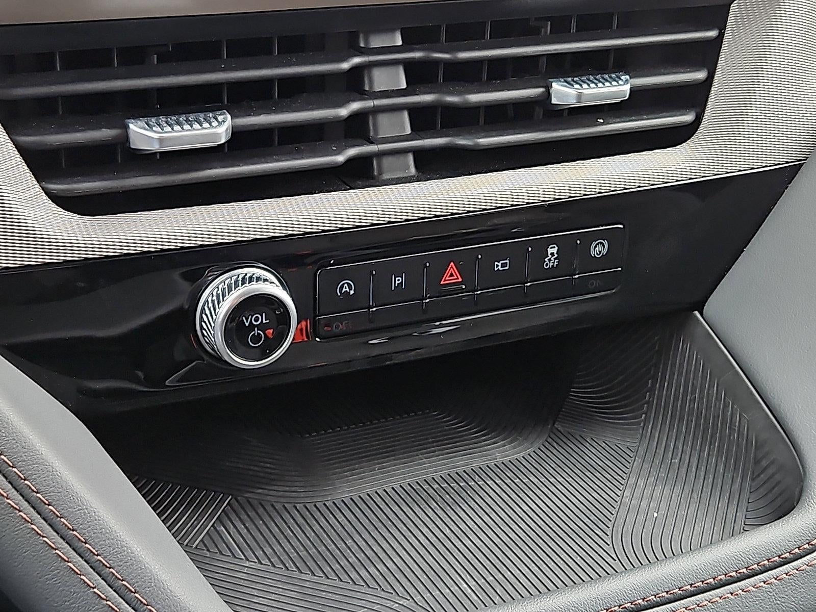 2025 Ford Explorer Active 4WD