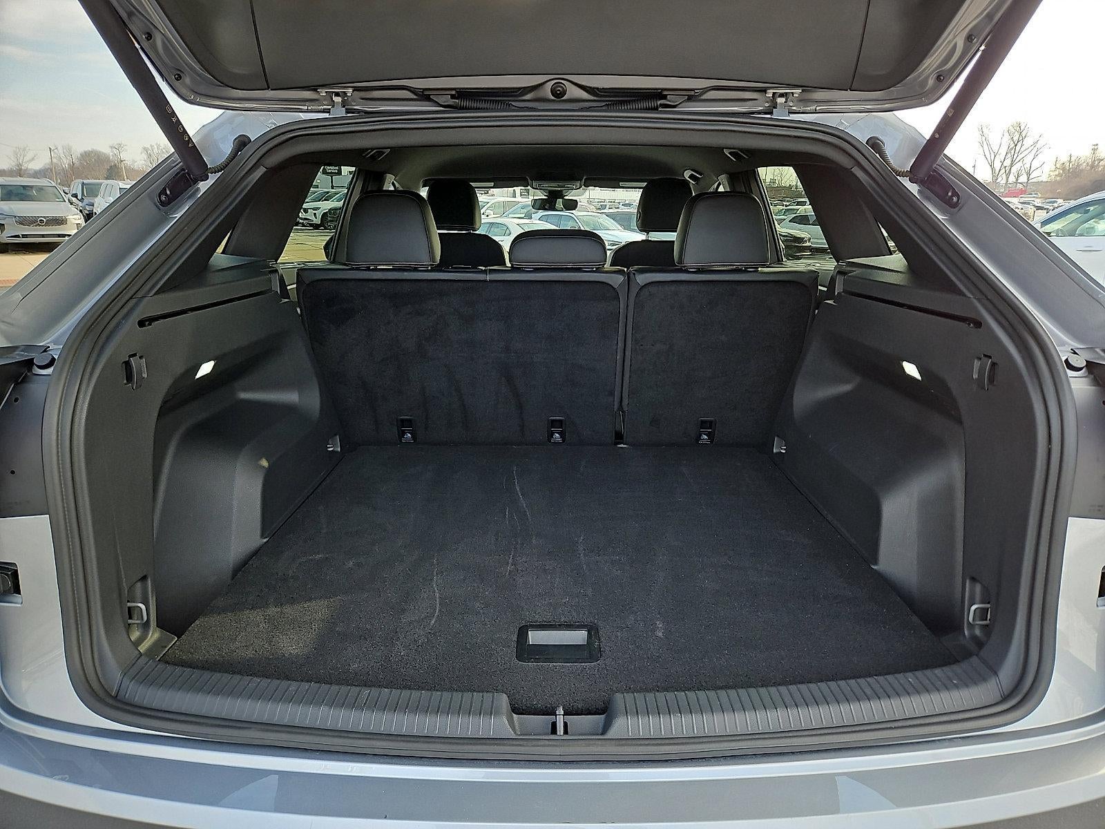 2025 Volkswagen Atlas Cross Sport 2.0T SE w/Technology 4MOTION