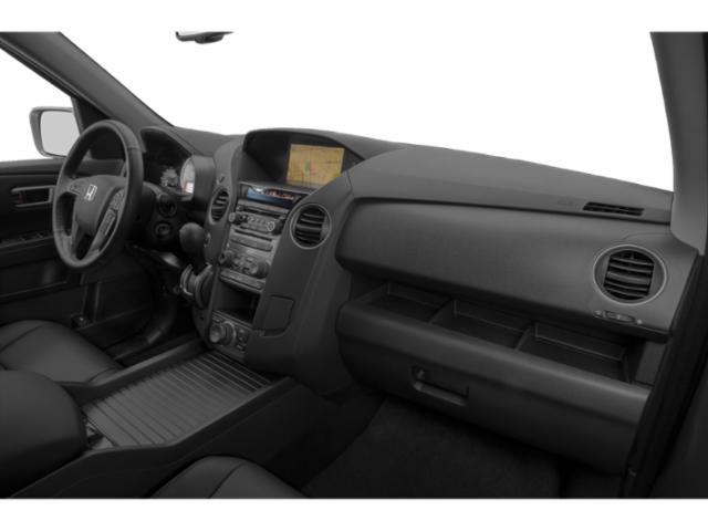 2013 Honda Pilot 4WD Touring with DVD Rear Entertainment System and Navigation