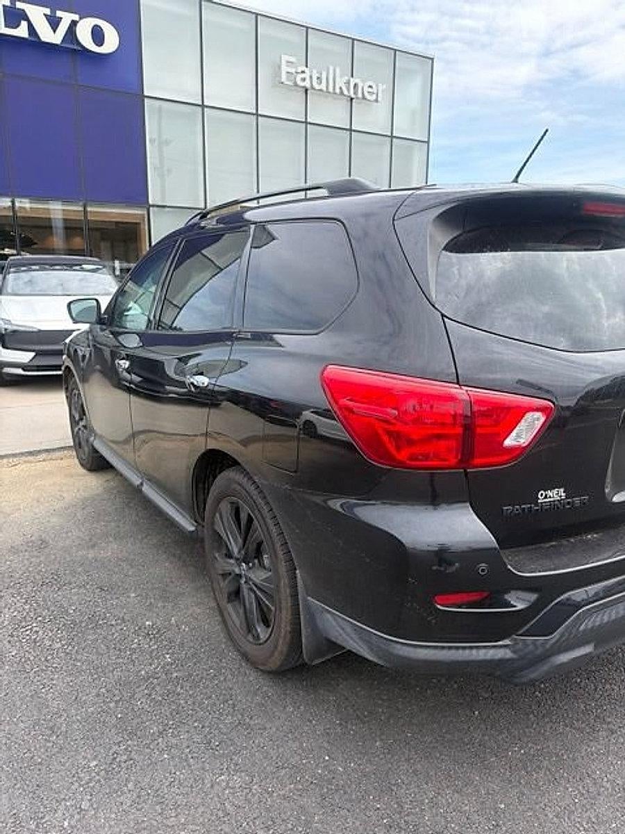 2018 Nissan Pathfinder 4x4 SL