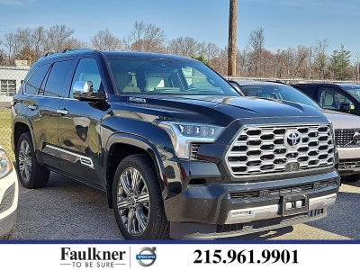 2024 Toyota Sequoia SR5 4WD (SE)