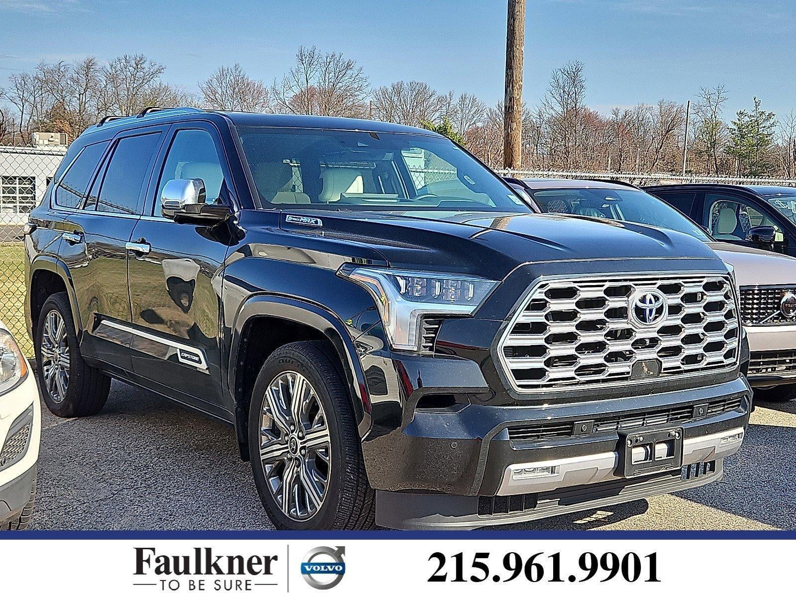 2024 Toyota Sequoia SR5 4WD (SE)