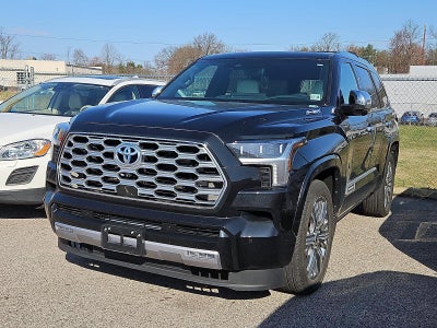 2024 Toyota Sequoia SR5 4WD (SE)
