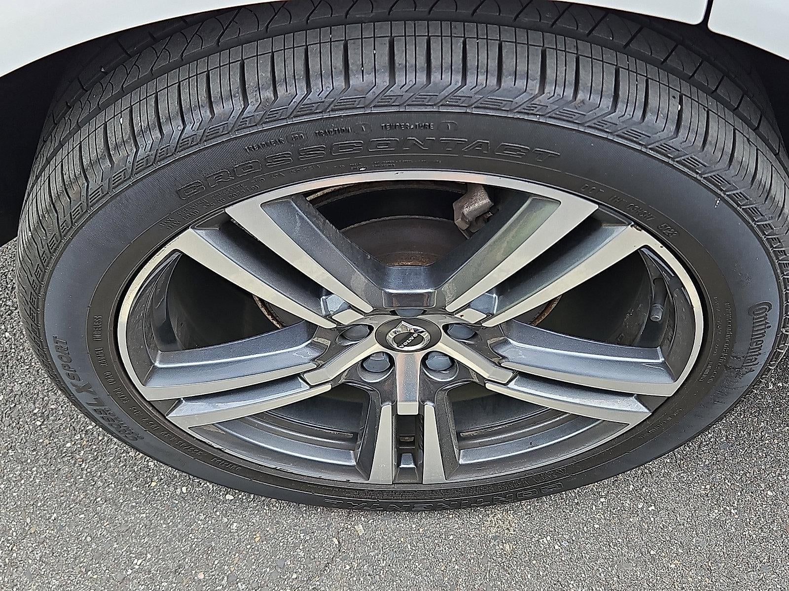 2018 Volvo XC60 T5 AWD Momentum