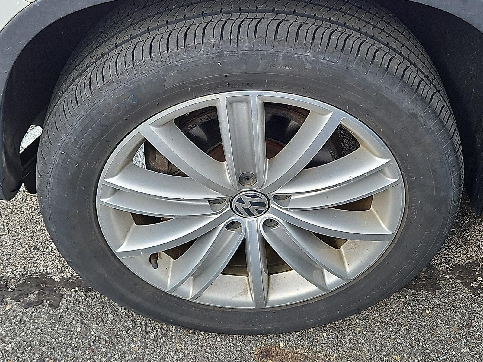 2015 Volkswagen Tiguan 4MOTION 4dr Auto SEL
