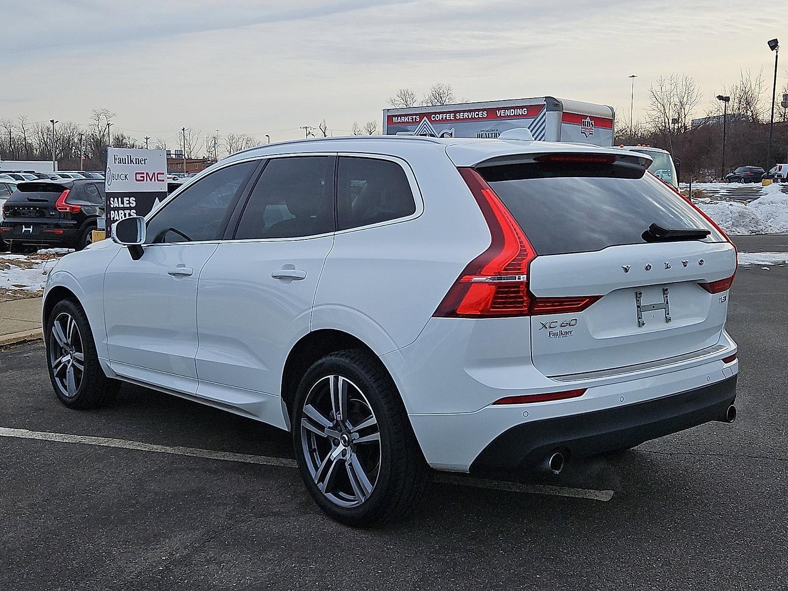 2021 Volvo XC60 T5 AWD Momentum