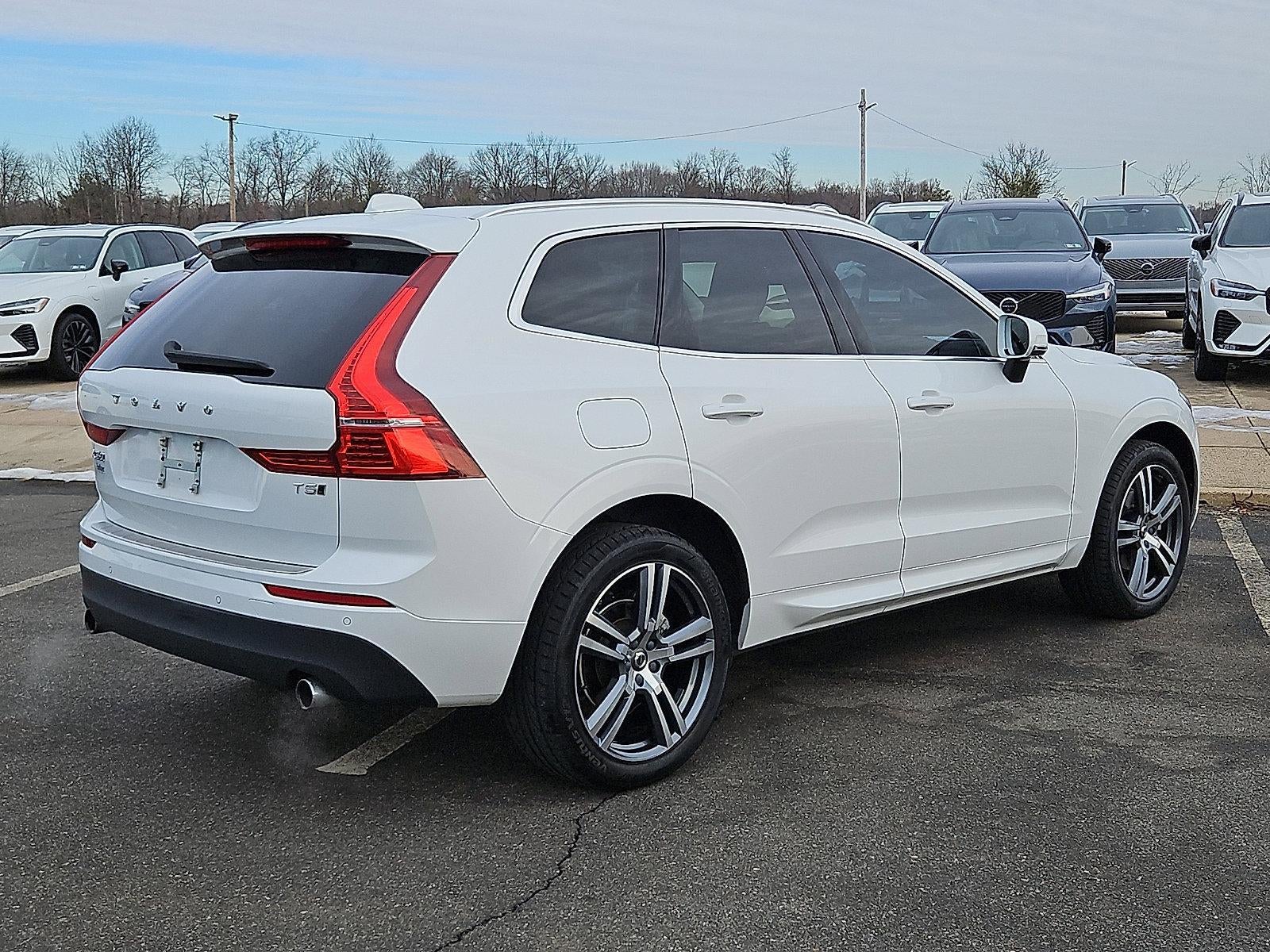 2021 Volvo XC60 T5 AWD Momentum