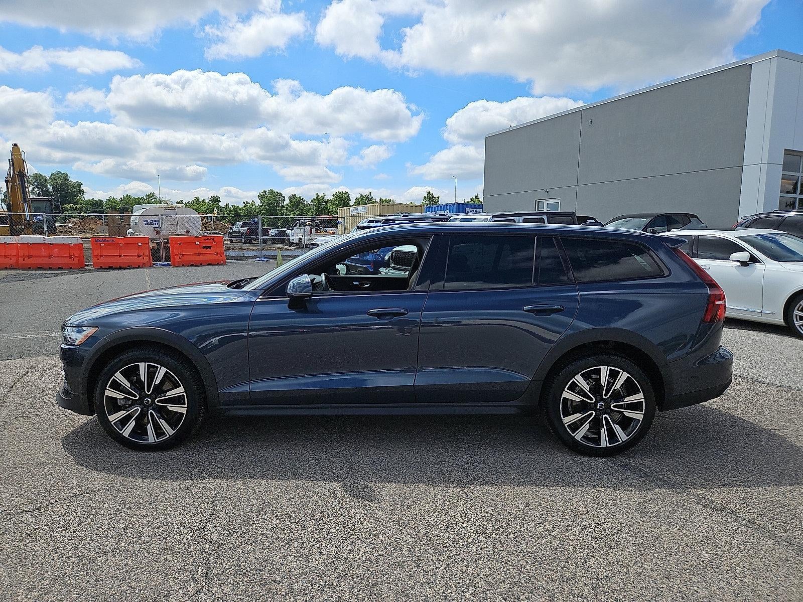 2021 Volvo V60 Cross Country T5 AWD