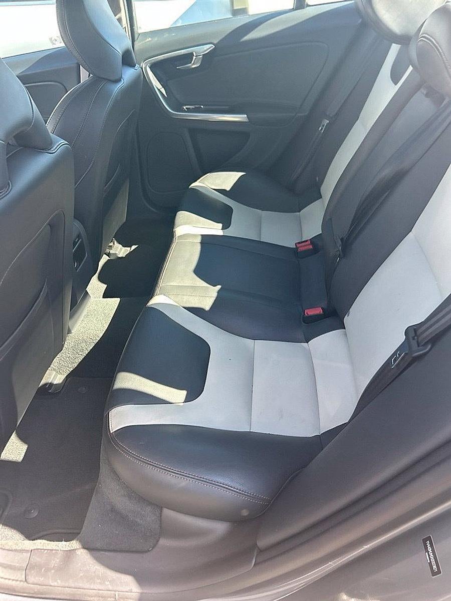 2017 Volvo S60 Cross Country T5 AWD