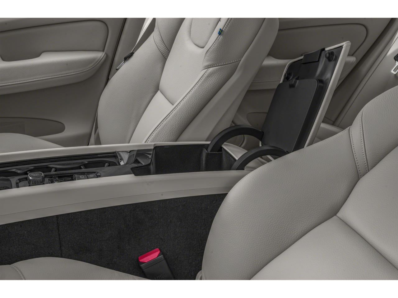 2020 Volvo XC60 T6 AWD Momentum