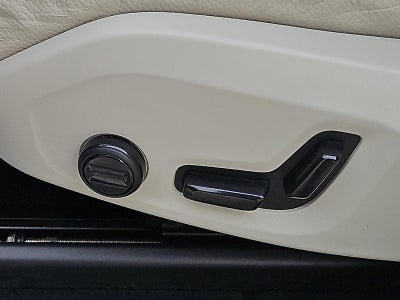 2020 Volvo XC60 T6 AWD Momentum