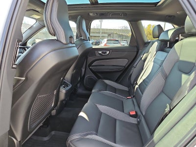 2021 Volvo XC60 T6 AWD R-Design