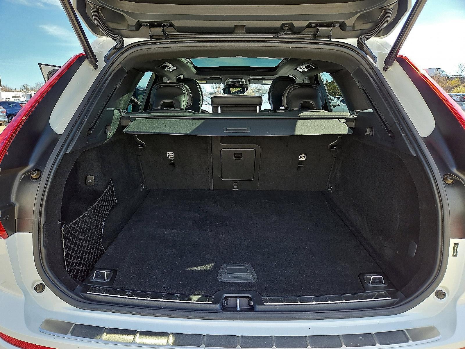 2021 Volvo XC60 T6 AWD R-Design