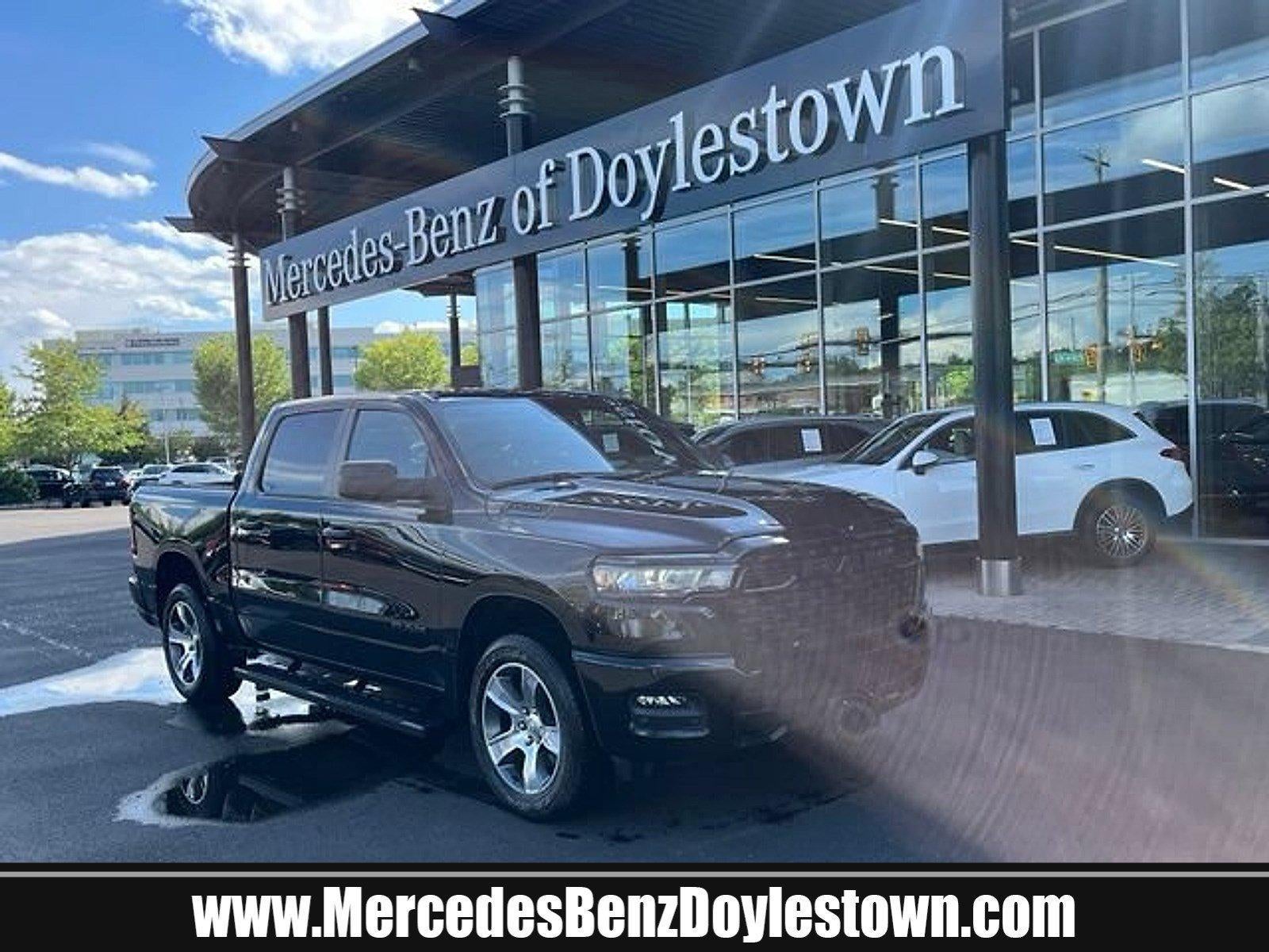 2025 RAM 1500 Tradesman 4x4 Crew Cab 5'7" Box