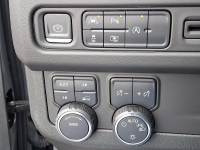 2023 Chevrolet Suburban 4WD RST