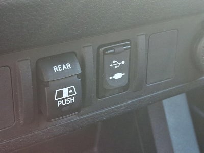 2019 Toyota Tacoma 4WD 4WD SR5 Double Cab 6' Bed V6 AT (Natl)