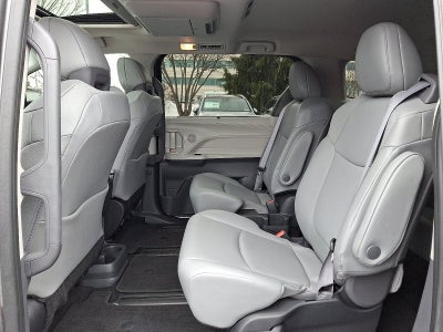 2023 Toyota Sienna XLE FWD 7-Passenger (Natl)