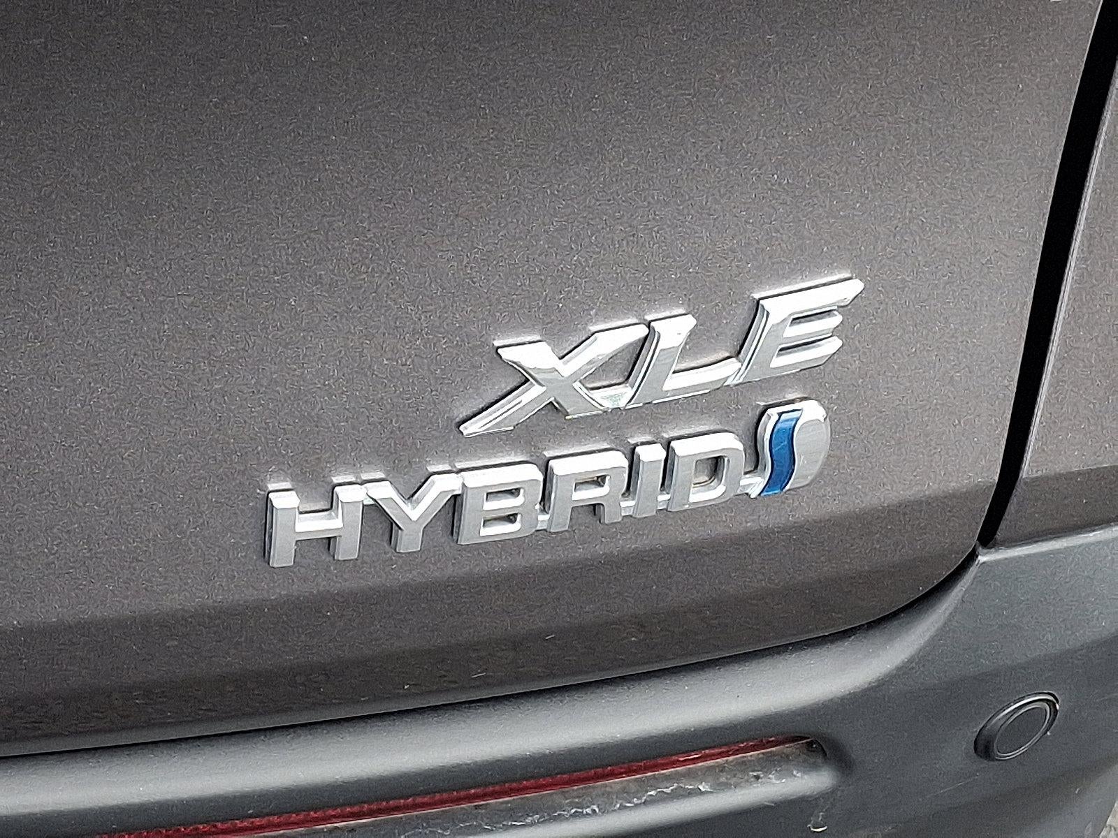 2023 Toyota Sienna XLE FWD 7-Passenger (Natl)