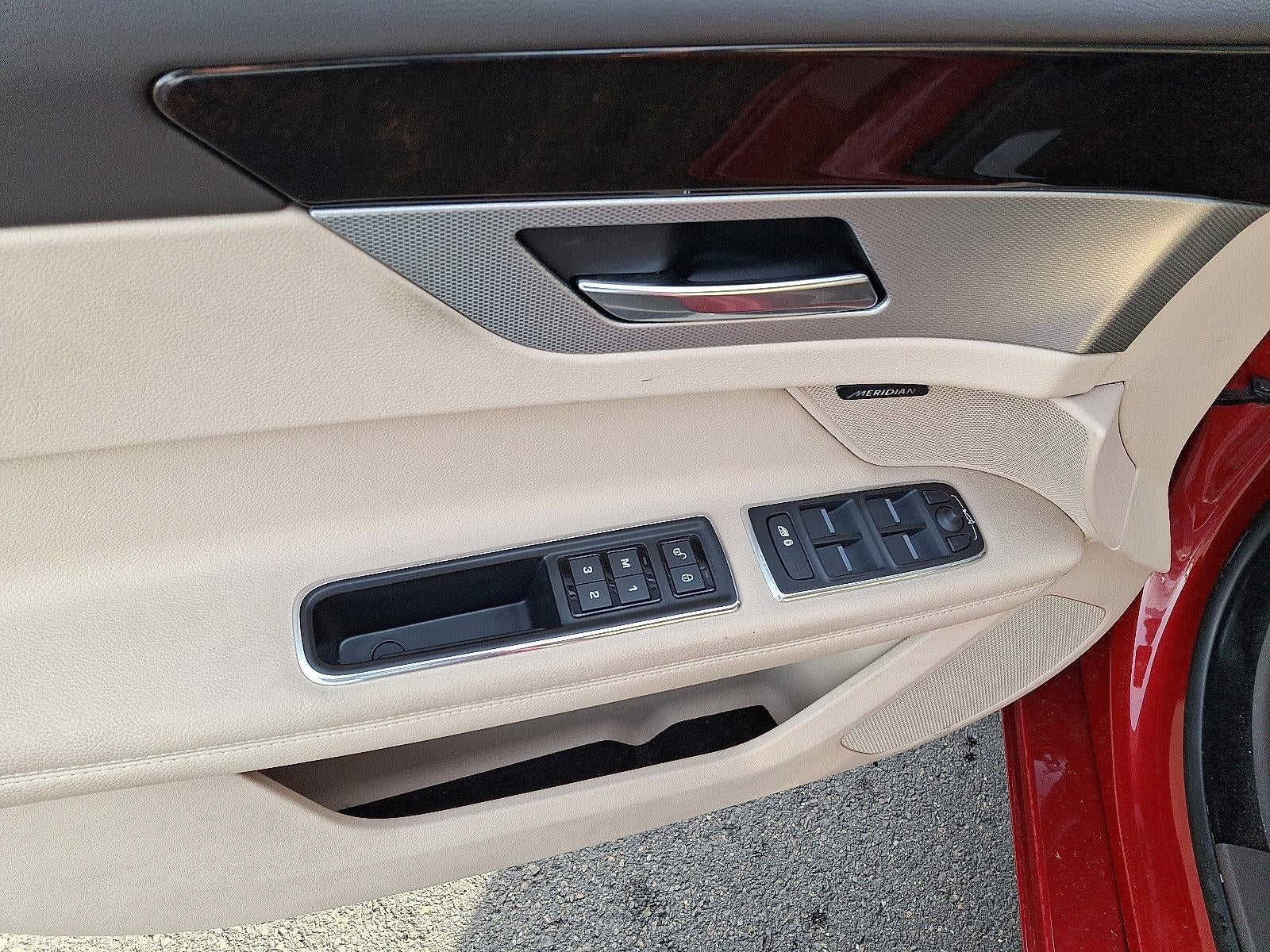 2016 Jaguar XF 4dr Sdn 35t Prestige AWD