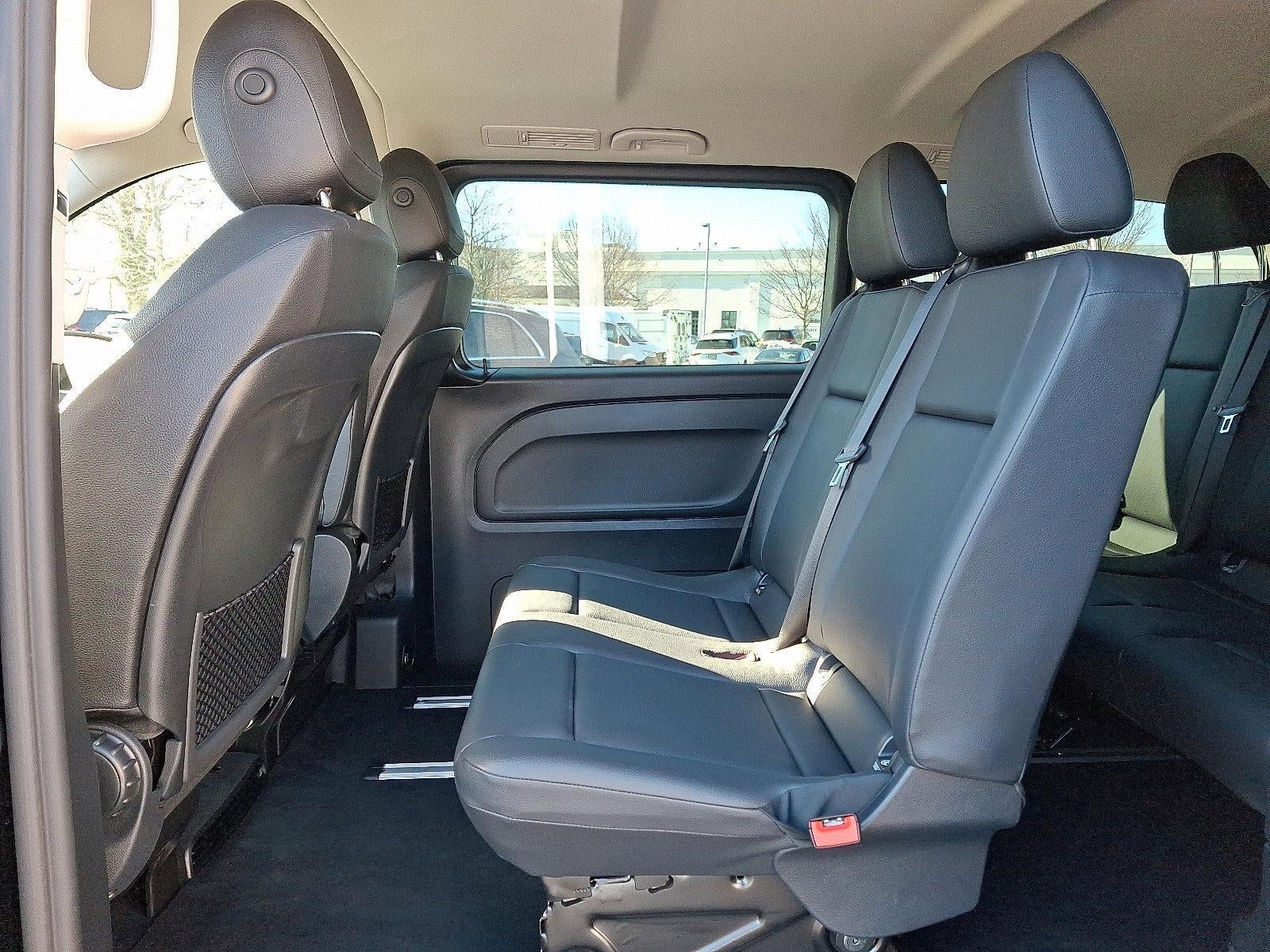 2021 Mercedes-Benz Metris Passenger Van Standard Roof 126" Wheelbase