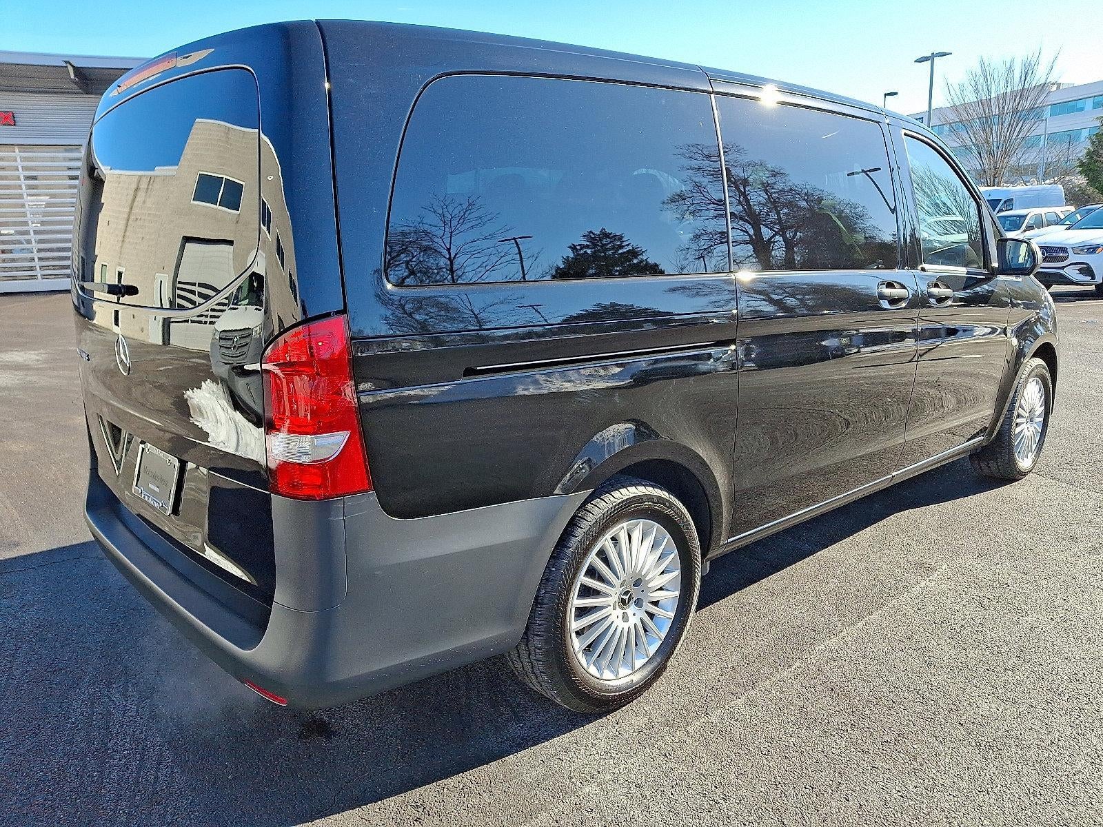 2021 Mercedes-Benz Metris Passenger Van Standard Roof 126" Wheelbase