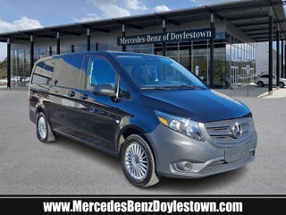 2021 Mercedes-Benz Metris Passenger Van Standard Roof 126" Wheelbase