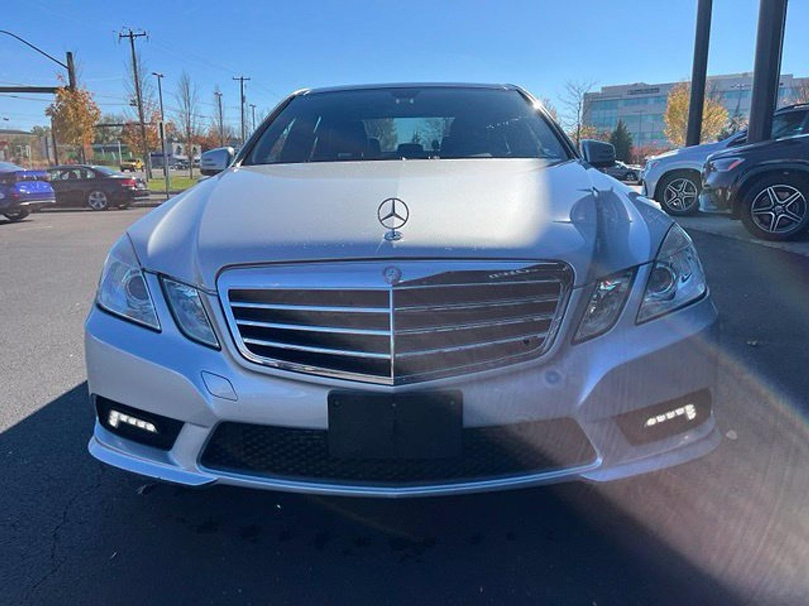 2011 Mercedes-Benz E-Class E 350 Luxury BlueTEC Sedan