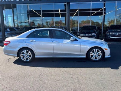 2011 Mercedes-Benz E-Class E 350 Luxury BlueTEC Sedan