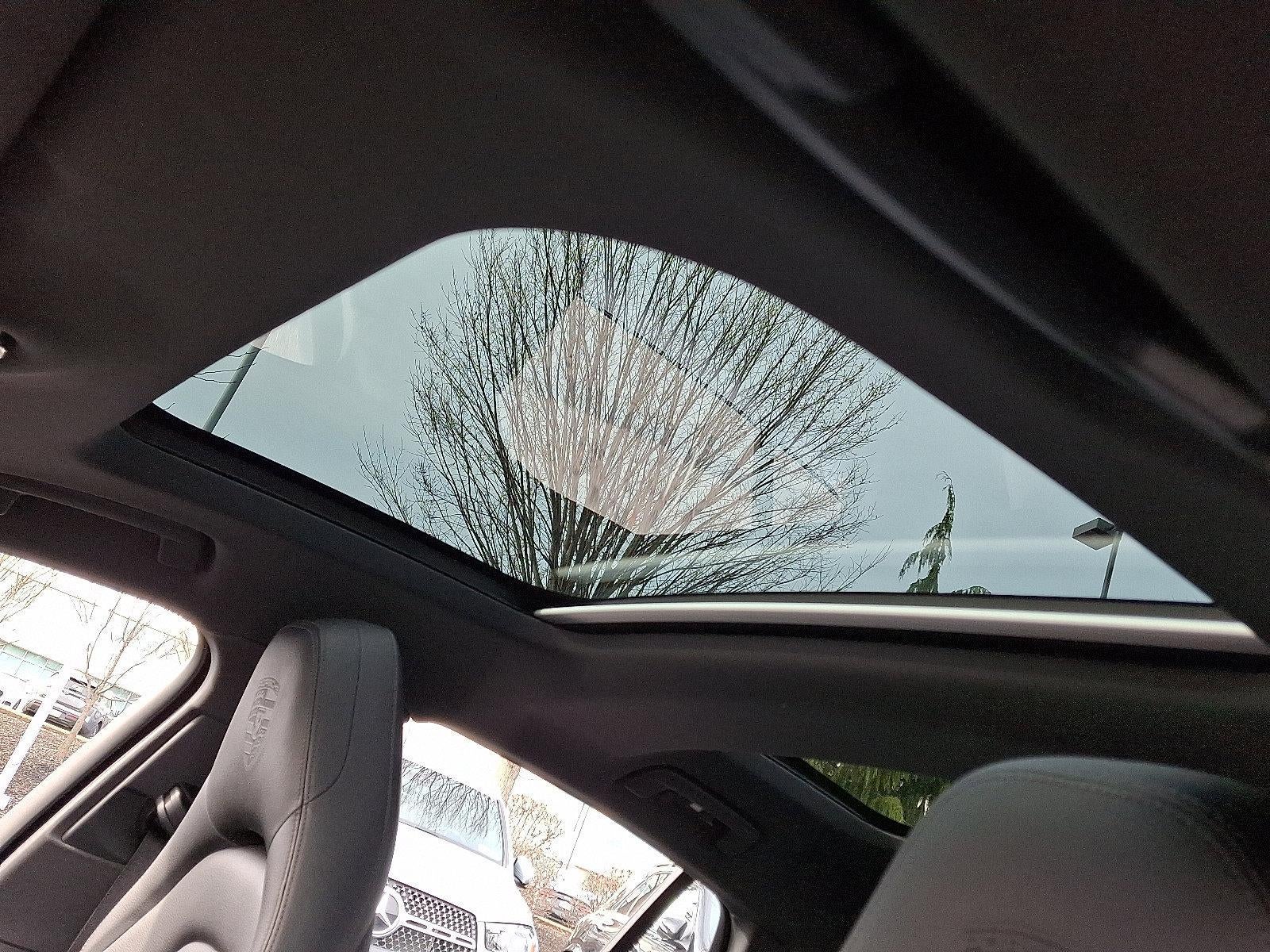 2022 Porsche Panamera RWD