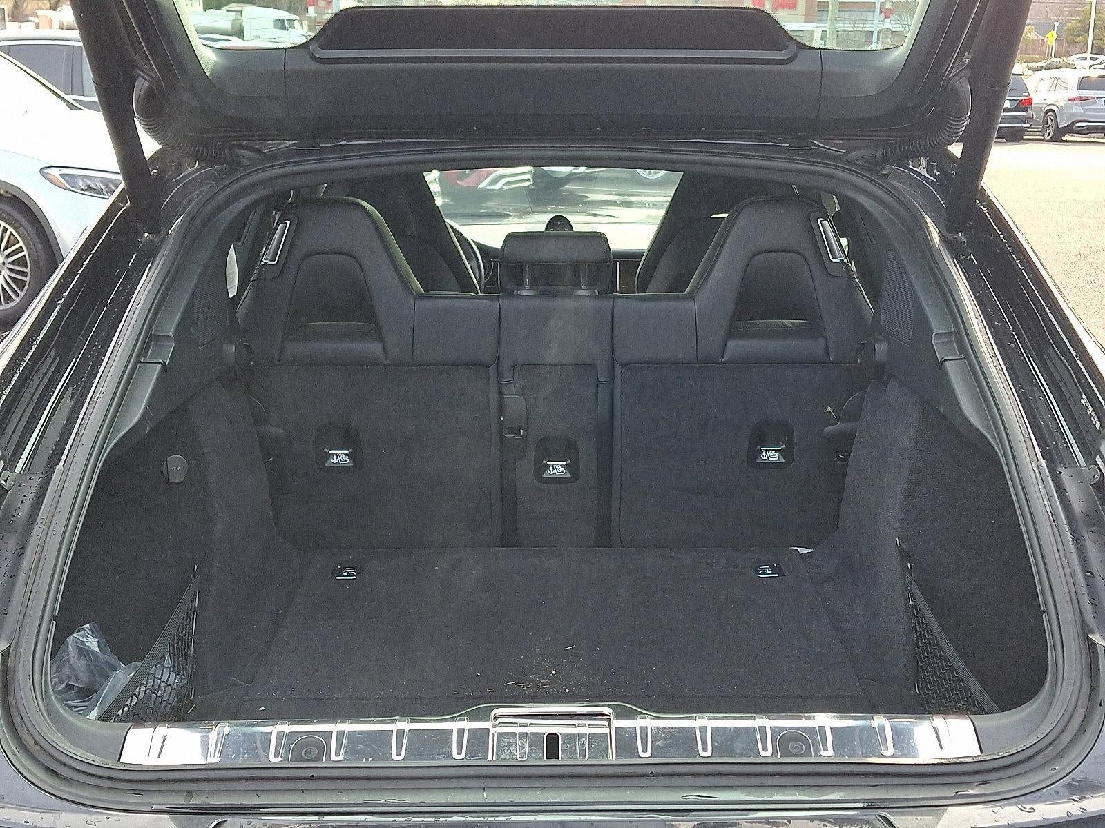 2022 Porsche Panamera RWD