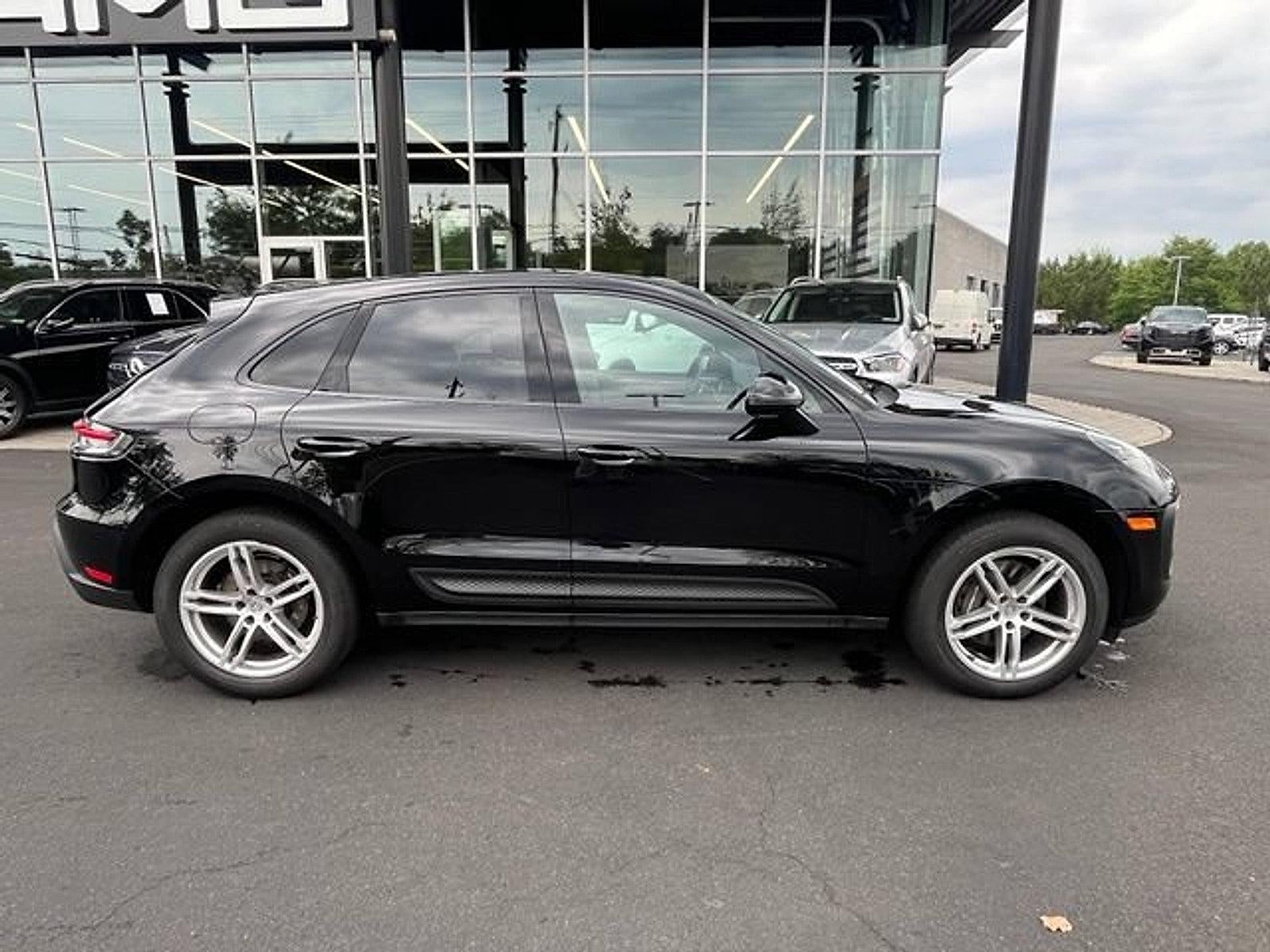 2024 Porsche Macan AWD