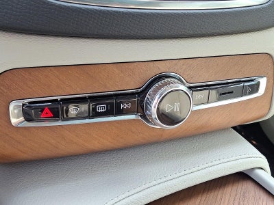2022 Volvo XC90 Recharge Plug-In Hybrid T8 eAWD PHEV Inscription Expression 6P Ext Range