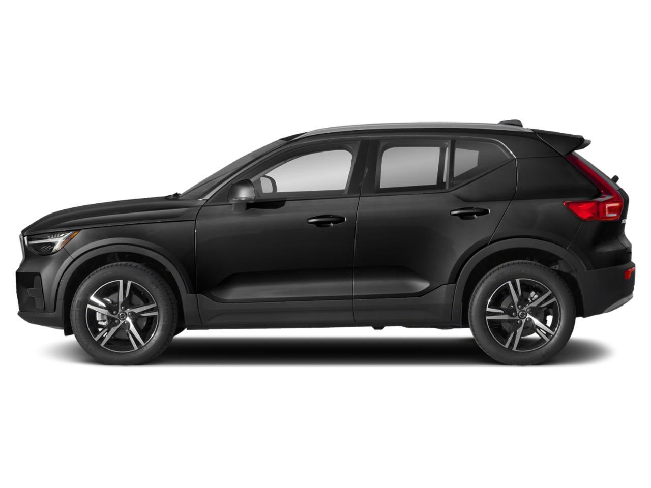 2023 Volvo XC40 B5 AWD Plus Dark Theme