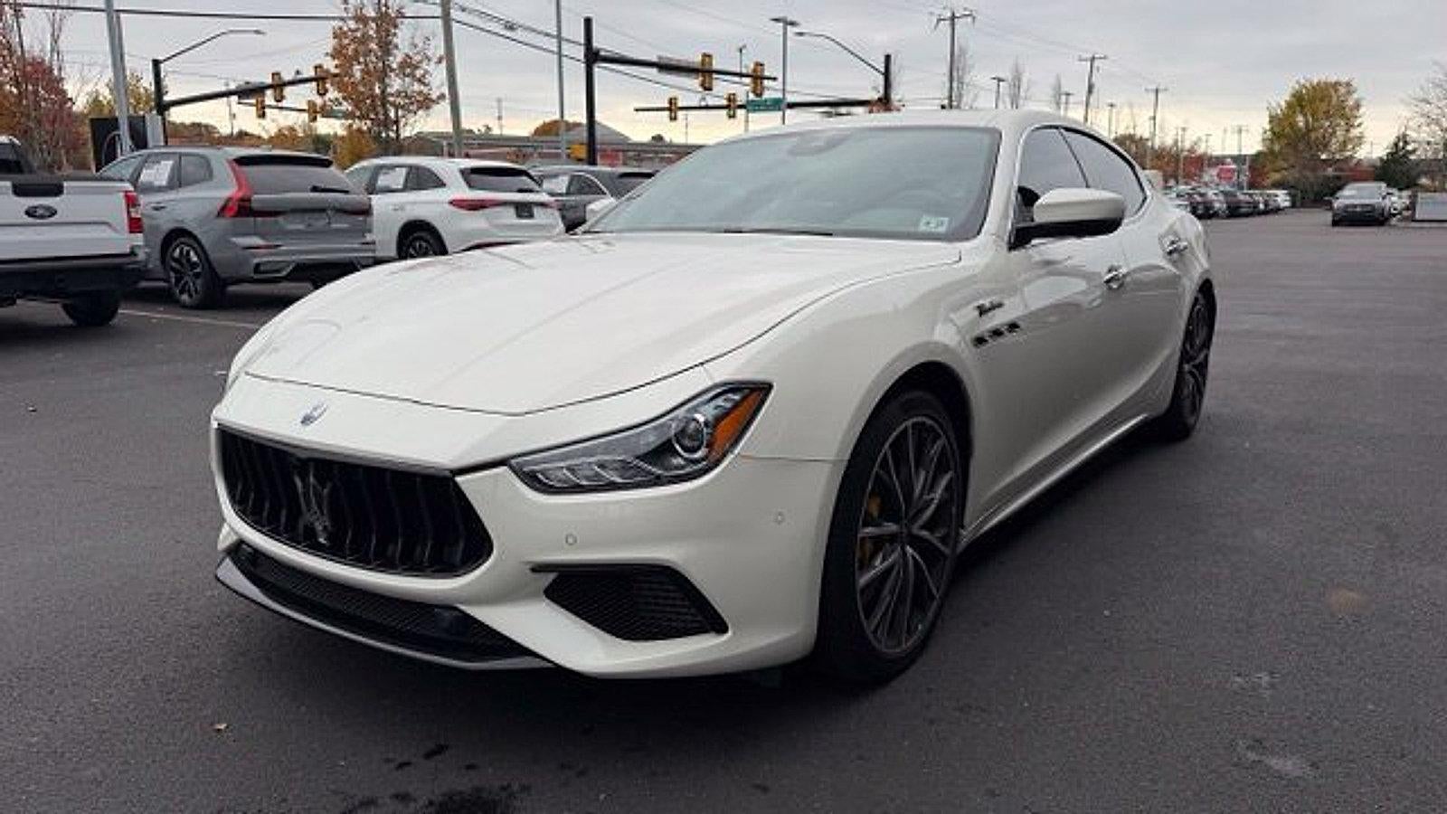 2022 Maserati Ghibli Modena Q4 3.0L