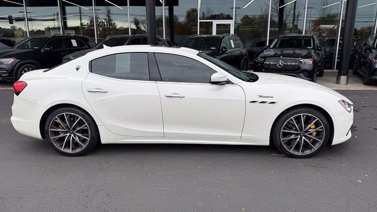 2022 Maserati Ghibli Modena Q4 3.0L