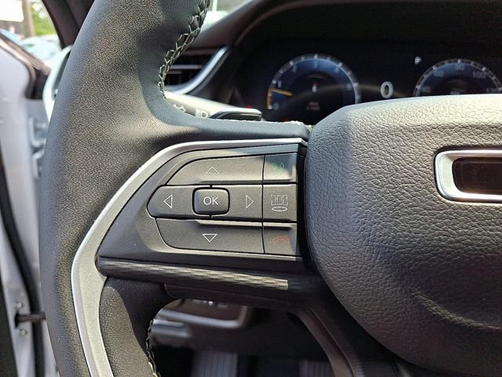 2023 Jeep Grand Cherokee Altitude 4x4