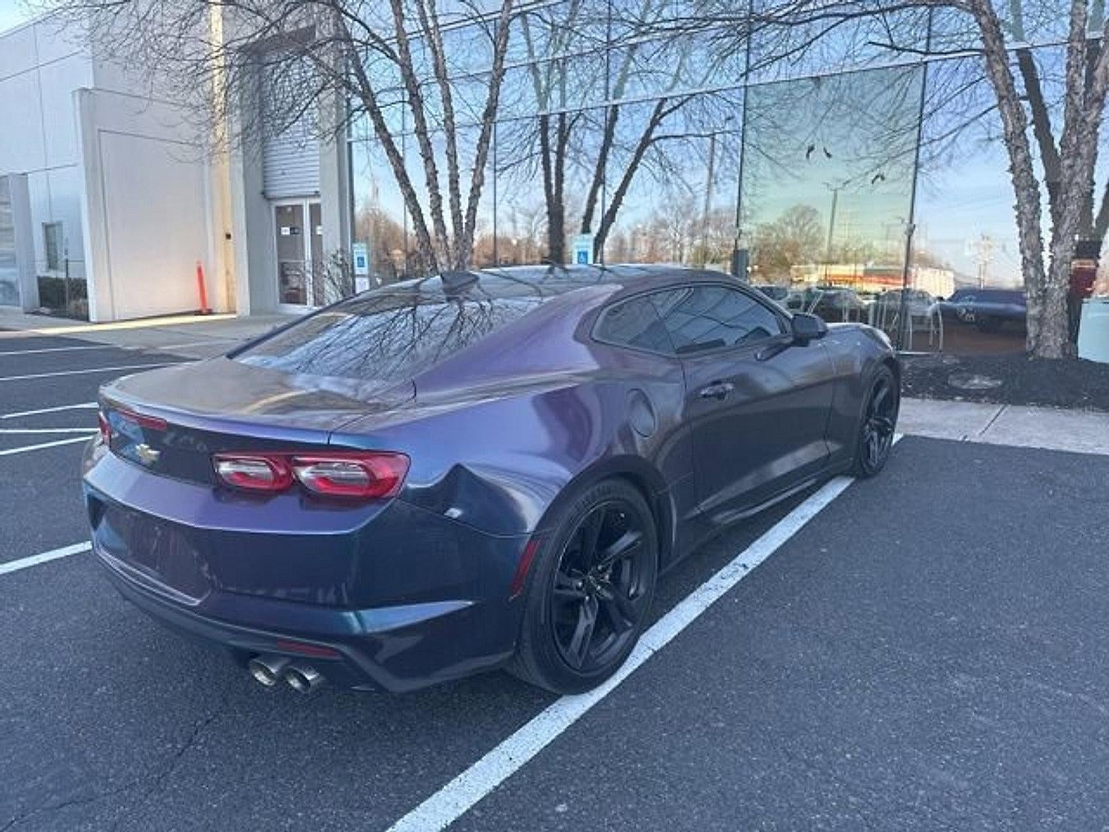 2021 Chevrolet Camaro 2dr Coupe 2LT