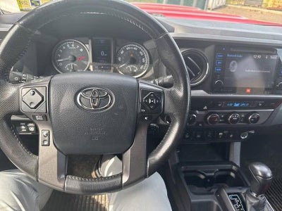 2017 Toyota Tacoma TRD Sport Double Cab 6' Bed V6 4x4 AT (Natl)