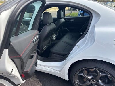 2023 Alfa Romeo Giulia Estrema AWD