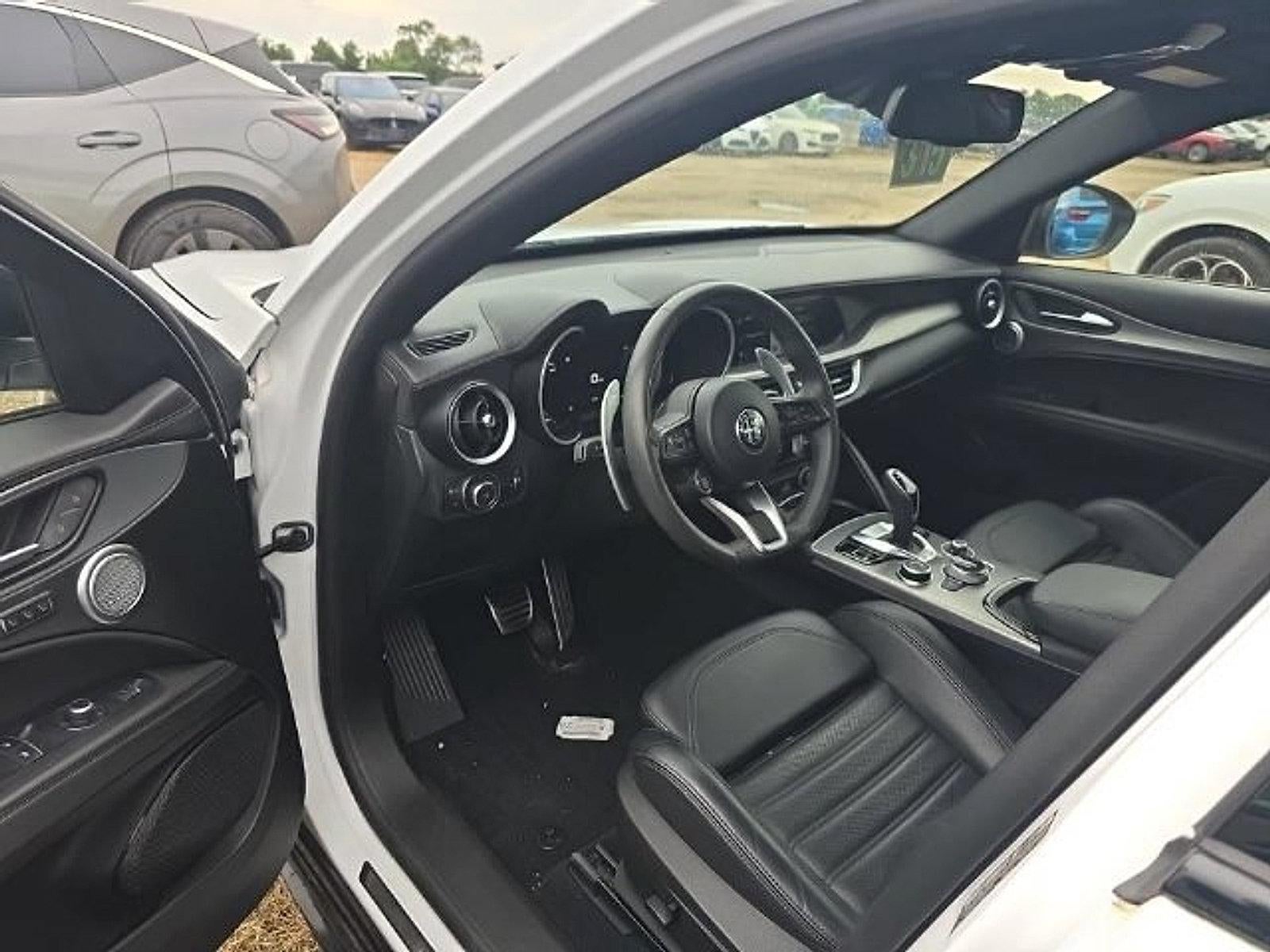 2024 Alfa Romeo Stelvio Veloce AWD