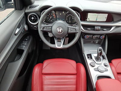 2022 Alfa Romeo Stelvio Veloce AWD