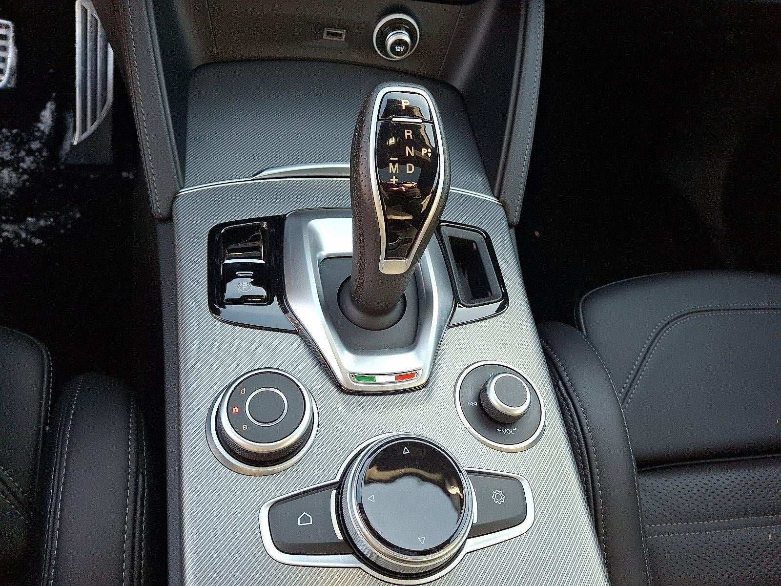 2024 Alfa Romeo Stelvio Veloce AWD