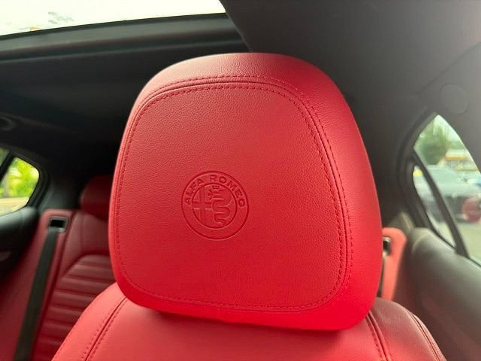 2024 Alfa Romeo Stelvio Veloce AWD