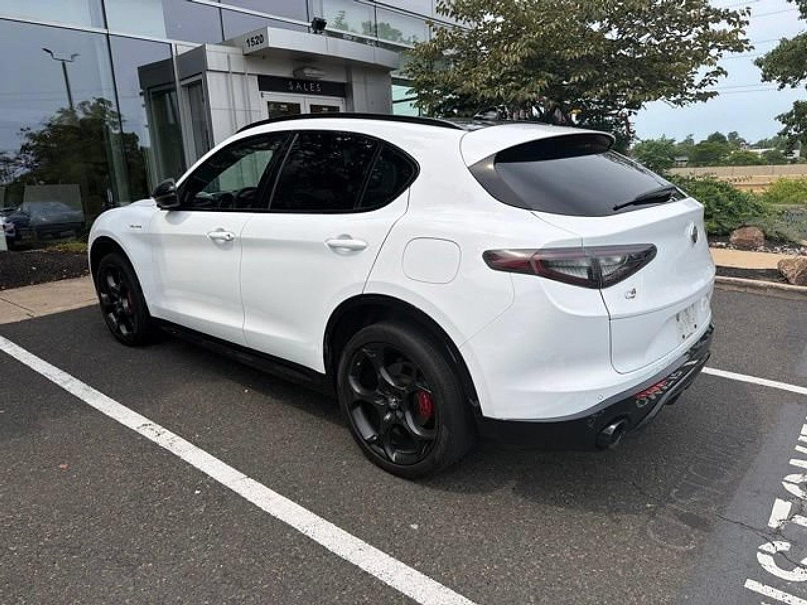 2024 Alfa Romeo Stelvio Veloce AWD