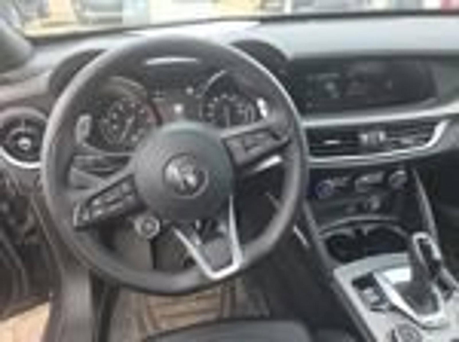 2023 Alfa Romeo Stelvio Veloce AWD