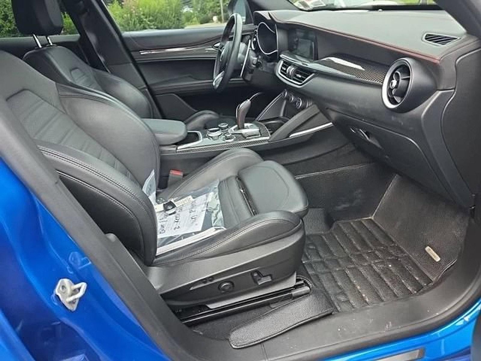 2023 Alfa Romeo Stelvio Estrema AWD