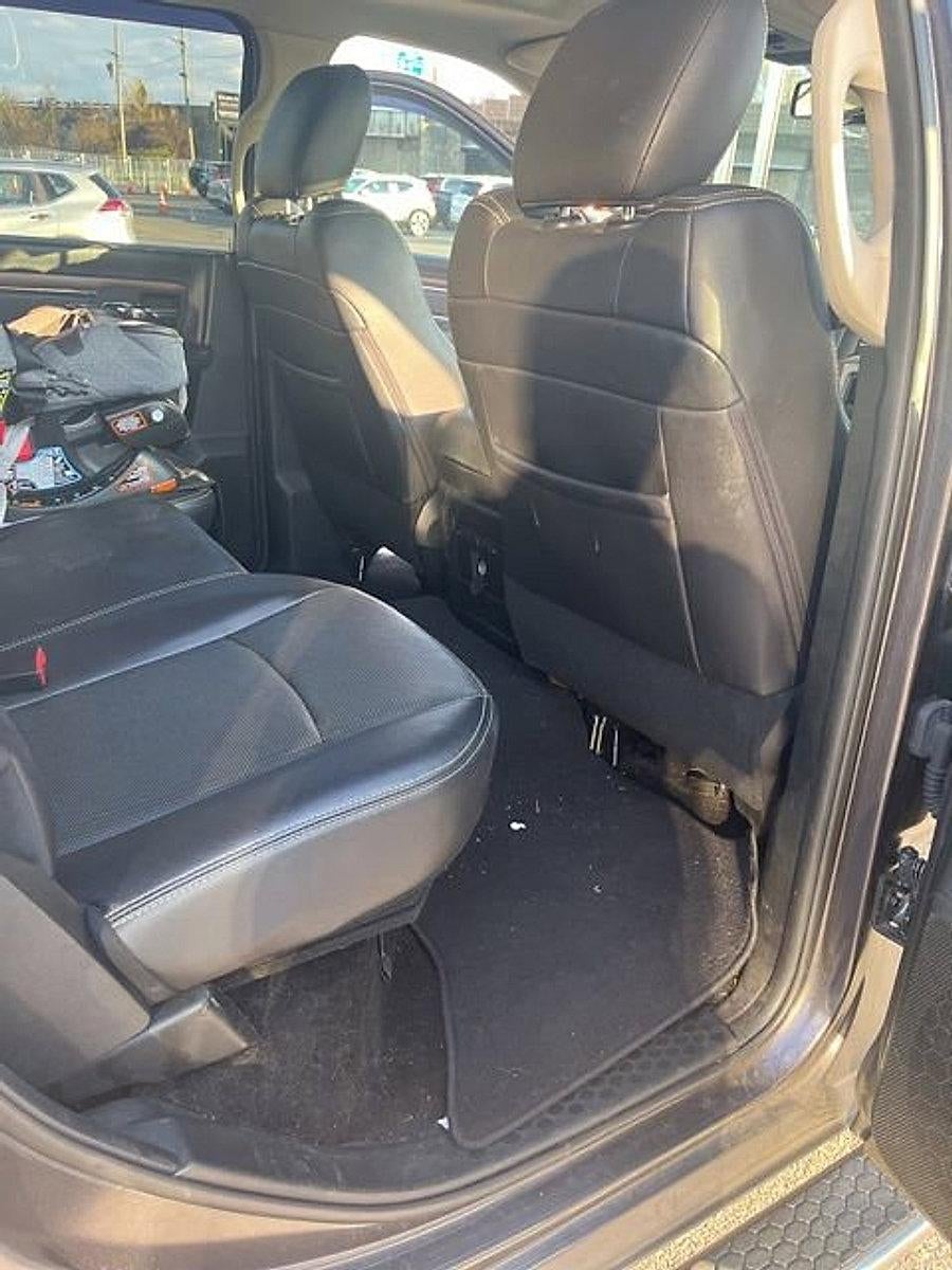 2016 RAM 1500 4WD Crew Cab 5.7 Ft Box Laramie