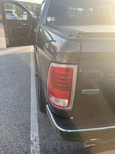 2016 RAM 1500 4WD Crew Cab 5.7 Ft Box Laramie